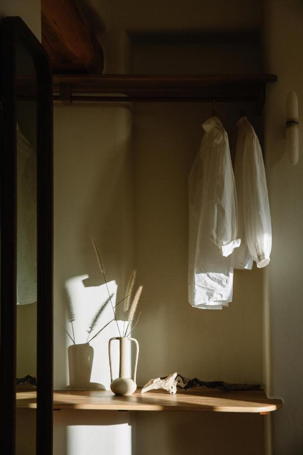 Ammothines Cycladic Suites Agios Arsenios Bagian luar foto